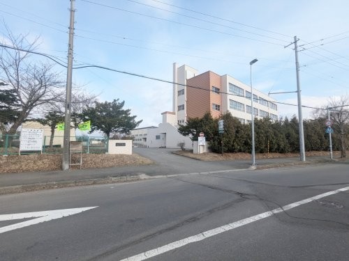 千歳市祝梅小学校まで371m