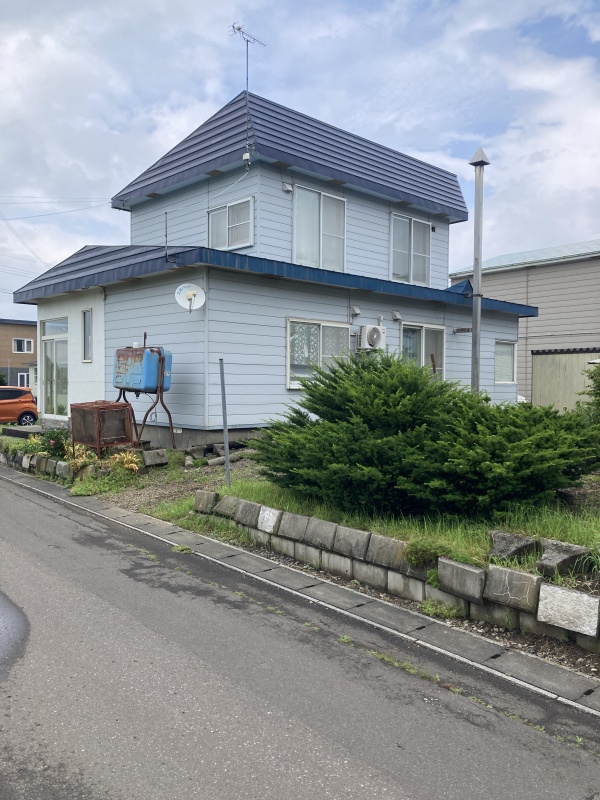 八雲町栄町　中古住宅