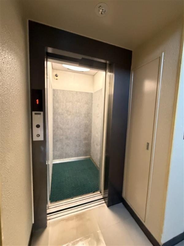 エレベーター