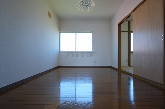 空室203号室内観