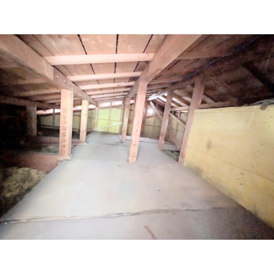 屋根裏