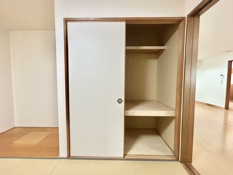 【現況　和室収納】