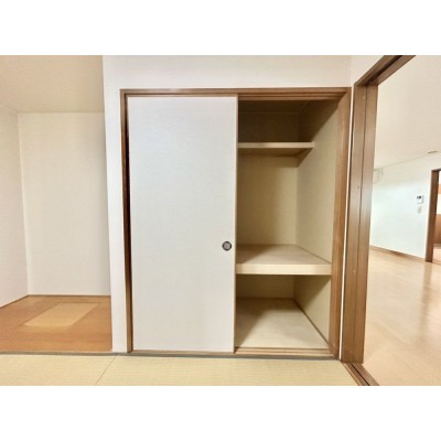 【現況　和室収納】