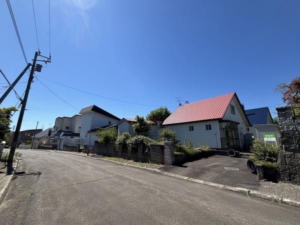 北広島市里見町3丁目