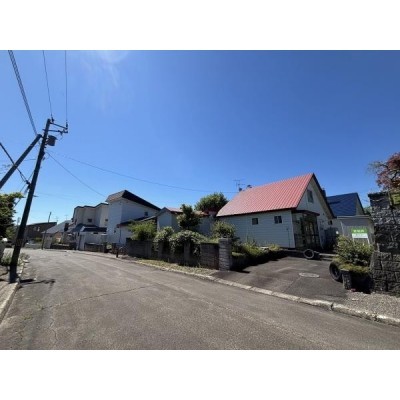 約104坪の広々とした敷地に建つ4LDK＋1R！ 