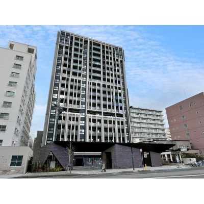 地下鉄西１８丁目駅 ３番出口の真上に位置する好立地