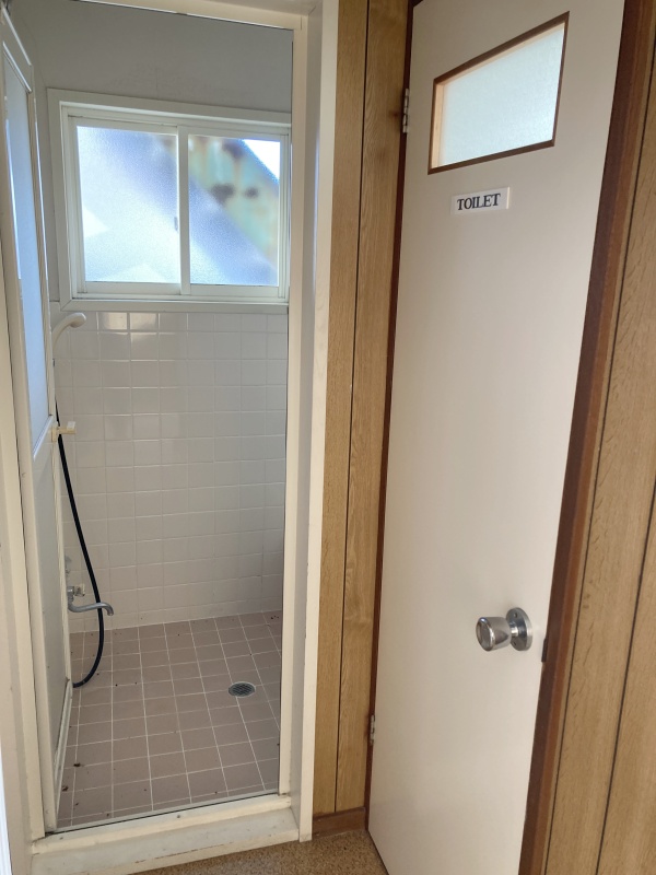 浴室とトイレ前！