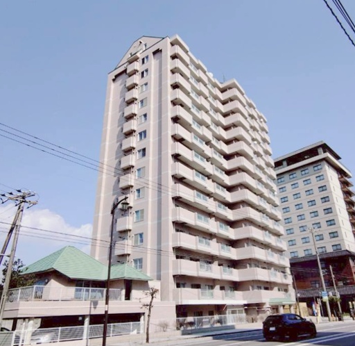 ロイヤルシャトー湯の川302号室