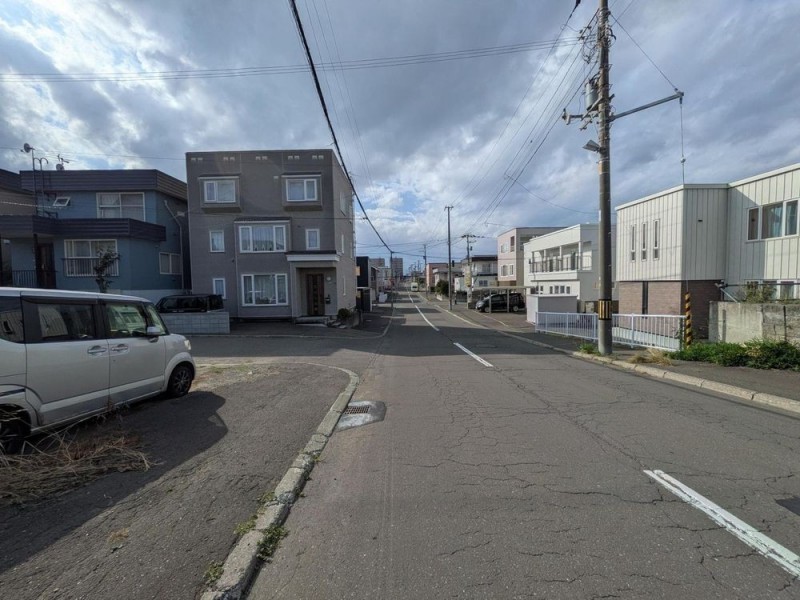 敷地前の前面道路です！