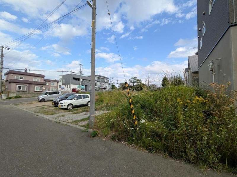 266.82m2　開放感のある角地です！2筆（２区画）を一体の敷地…