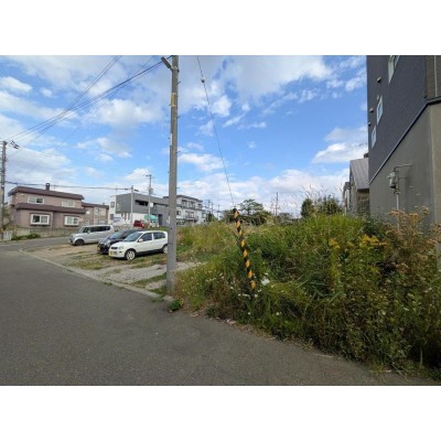 266.82m2　開放感のある角地です！2筆（２区画）を一体の敷地…