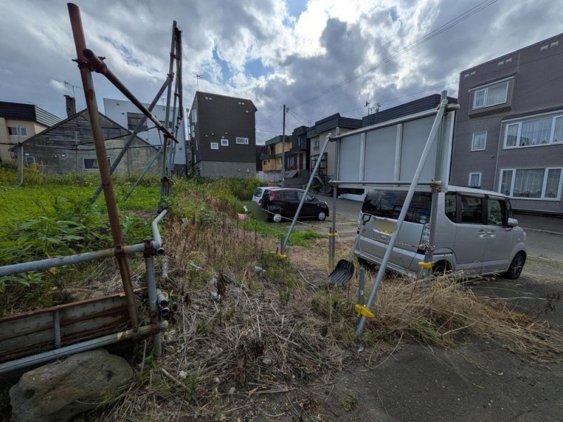 266.82m2　開放感のある角地です！2筆（２区画）を一体の敷地…