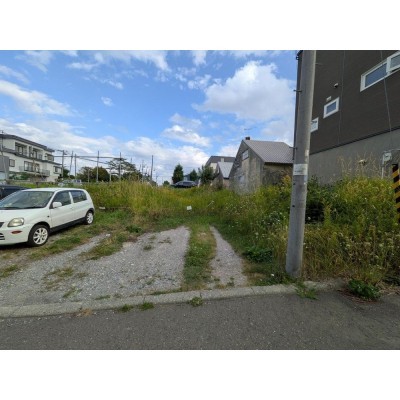 266.82m2　開放感のある角地です！2筆（２区画）を一体の敷地…
