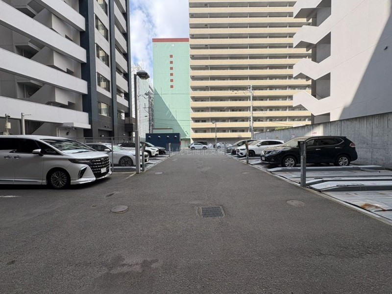 愛車を身近に保管できる安心感。雨の日やお出かけもスムーズで…