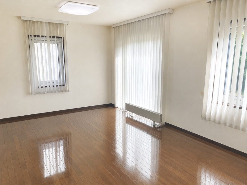 写真は家具・家電等をAI消去加工しております。現況は内覧でご確認ください。