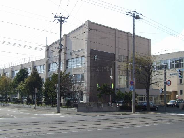 中学校：札幌市立中島中学校：1428m