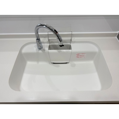 タッチレス水栓で触れずに清潔、スマートに節水。