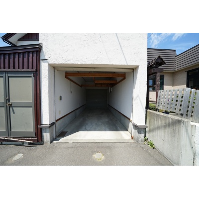 シャッター付きの車庫(^O^)／