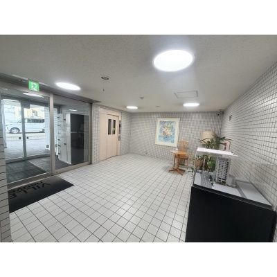 マンションエントランスです！