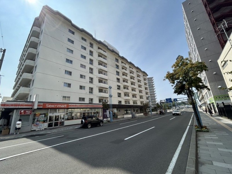 ファミール中の島