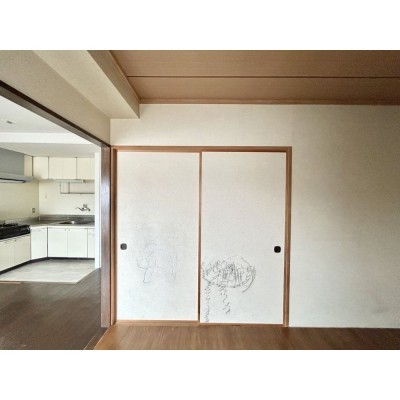【リフォーム中】現在の押入はクローゼットへとリフォームいた…