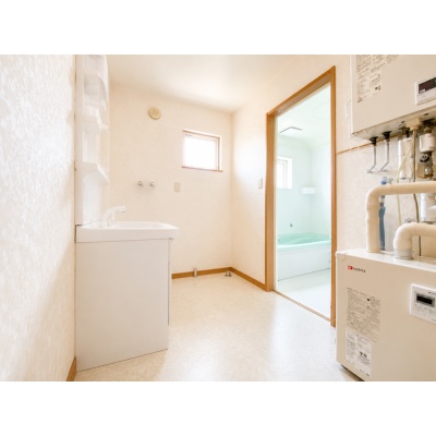 写真は家具・家電等をAI消去加工しております。現況は内覧でご確認ください。