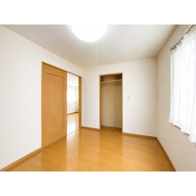 写真は家具・家電等をAI消去加工しております。現況は内覧でご確認ください。