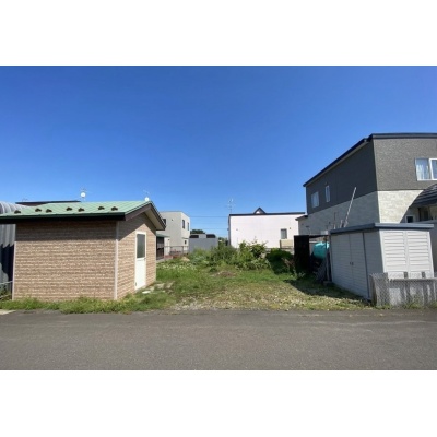 ※現況、家庭菜園として使用中。物置等あり。撤去予定です。