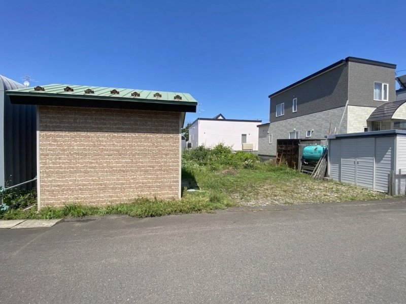近くにマンション等はなく、日当たり良好です♪