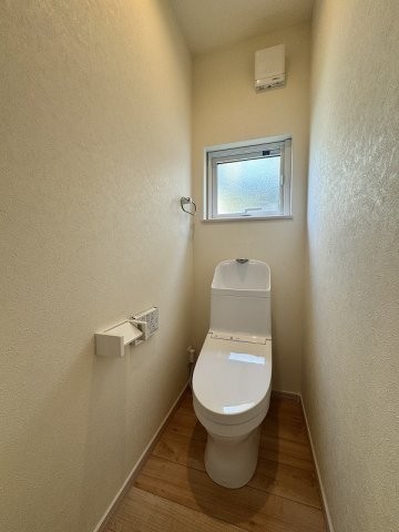 しっかり換気できる機械式換気扇がついております。