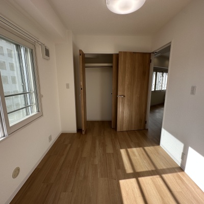 クローゼット付きで空間を広く使えるお部屋です。