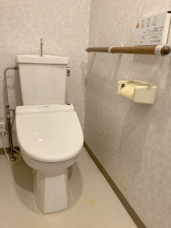 温水洗浄暖房便座付きトイレです！
