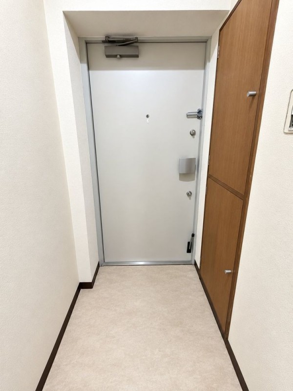 玄関※CG加工済み