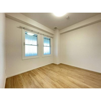 仕事や趣味のスペースとしても活用できる、多用途に使える部屋。