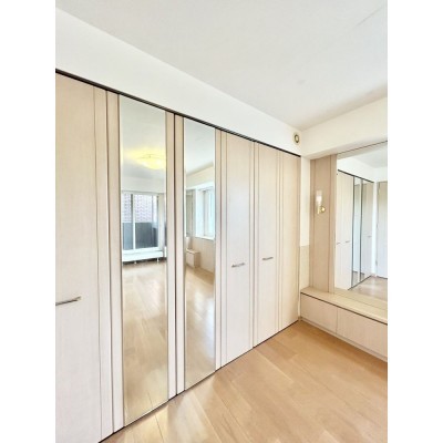 【現況】8.1帖洋室収納です。