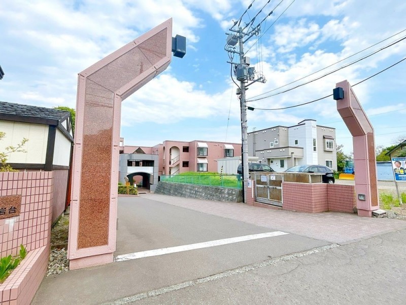 【建物入口】