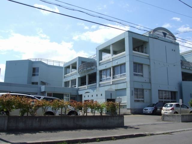 中学校：札幌市立あいの里東中学校：3076m