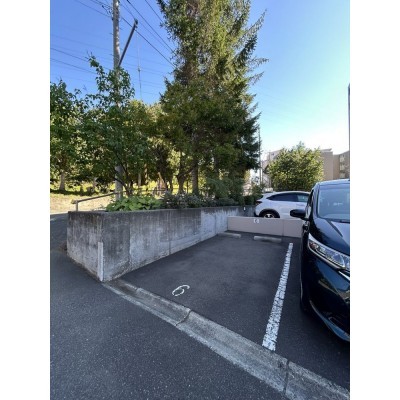 【駐車場】