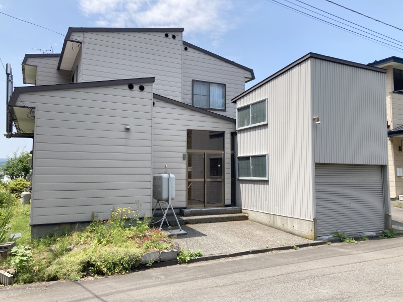 七飯町字上藤城　中古住宅【トイレ水洗物件！】