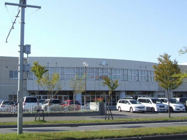 中学校：札幌市立真栄中学校：1094m