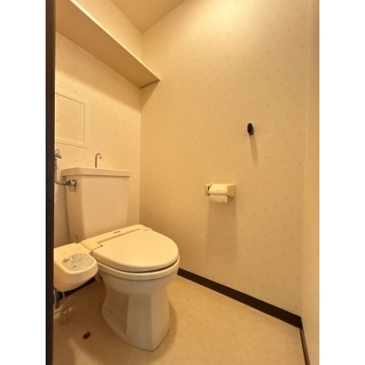 【リフォーム中＿トイレ】トイレの写真です。トイレ交換、クロ…