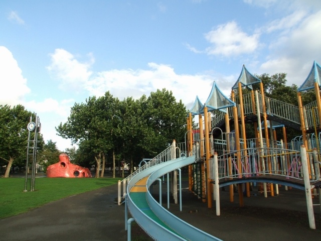 公園：太平公園：434m