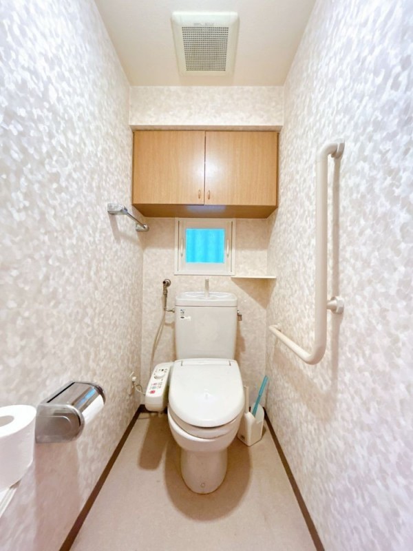 【現況__トイレ】トイレの写真です。