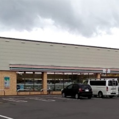 コンビニ：セブンイレブン江別野幌住吉町店：428m