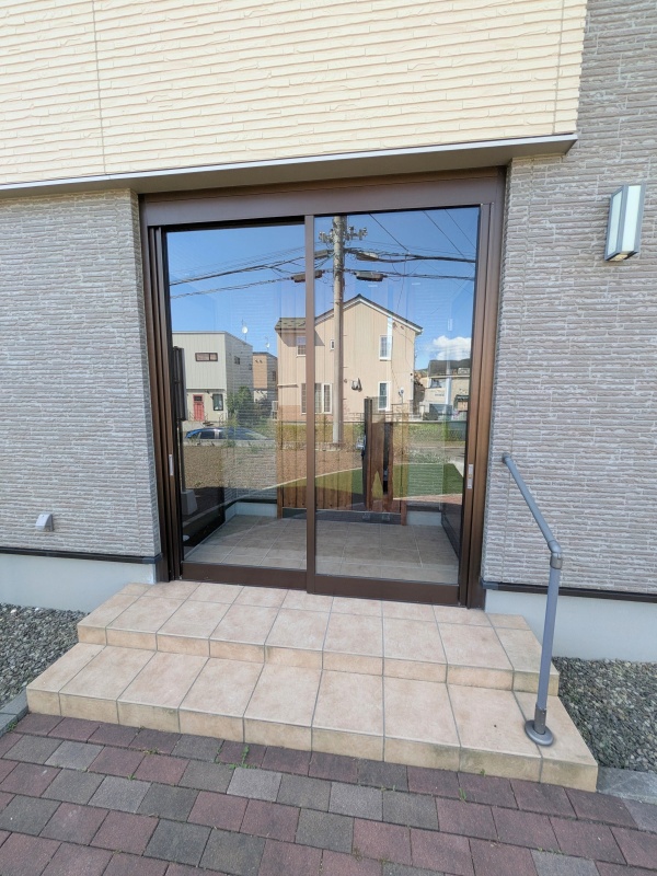 外観　玄関