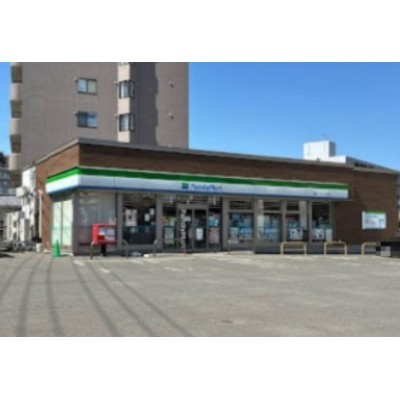 ファミリーマート 札幌ロープウェイ入口店まで380m