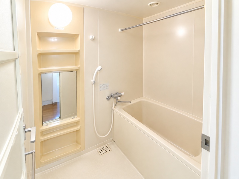 写真は家具・家電等をAI消去加工しております。現況は内覧でご確認ください。