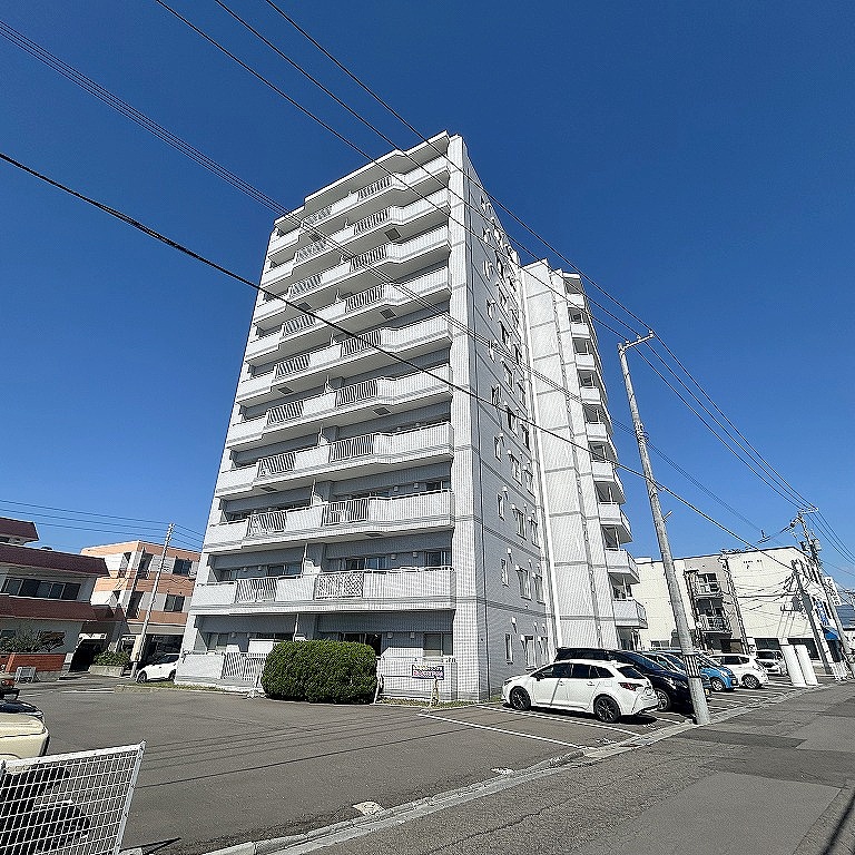 メゾンエクレーレ函館