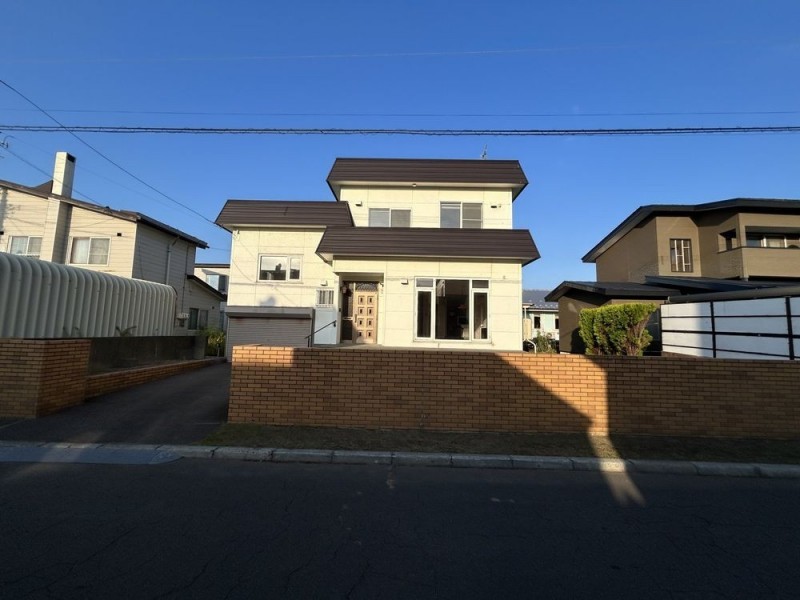 石狩市花川北一条三丁目　戸建て