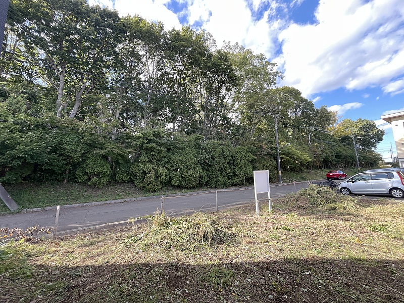 道路向かいは調整区域の為、建物が建ちません♪
